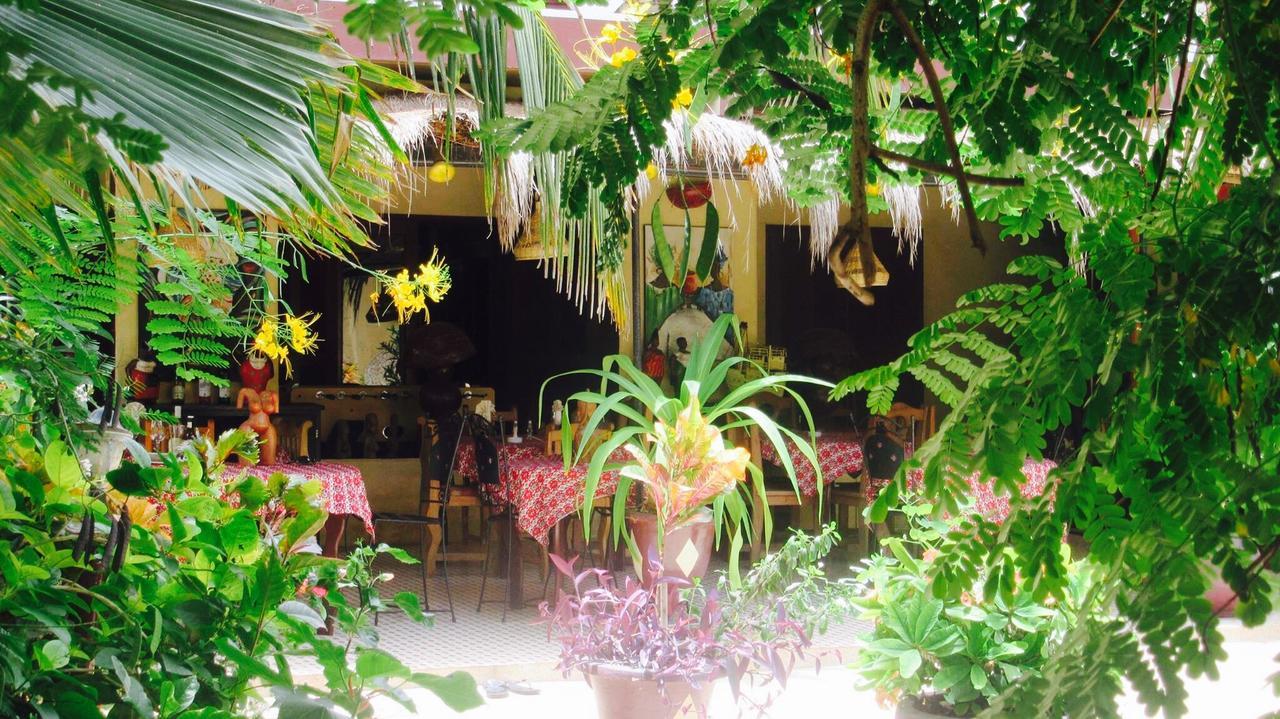 Maison Couleur Passion Nianing Luaran gambar